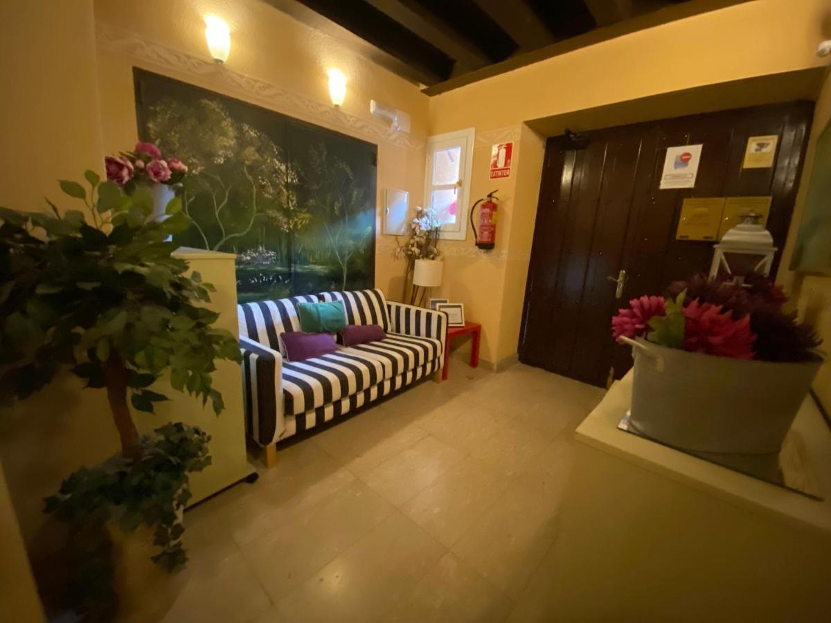 Refitoleria Apartamentos Segovia Exterior photo